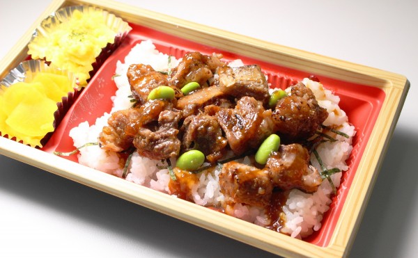 本日5月27日（水）トヨニシファーム店頭直売会開催中。豊西牛炙りとろ弁当販売中