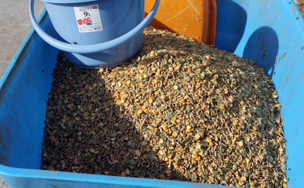 自慢の配合飼料