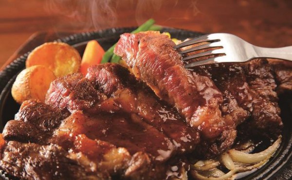 12月25日(日)までカウベルハウスで「ステーキフェア」！豊西牛リブロースステーキを特別価格でご提供中です。