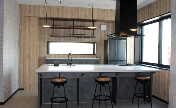 新ビルにキッチン